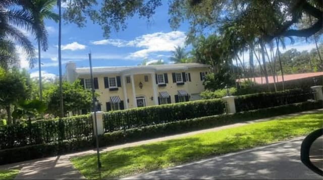 Multiple Graves for Sale - Miami Memorial Park Cemetery - Miami (3 Spots, Lot 15 space 1 and 2, Lot 18 space 2): CB-900028